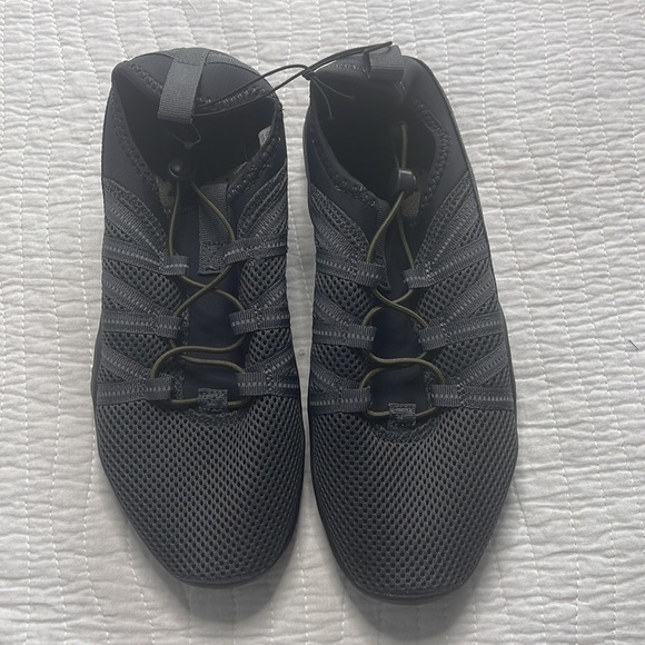 All In One Motion Water Shoes Dark Gray Size 8 - Picture 2 of 10